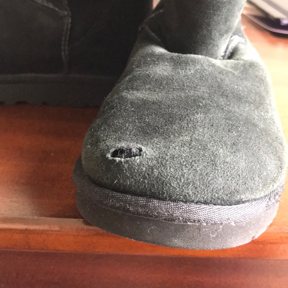 Black, Classic style UGG boots - Picture 5 of 6